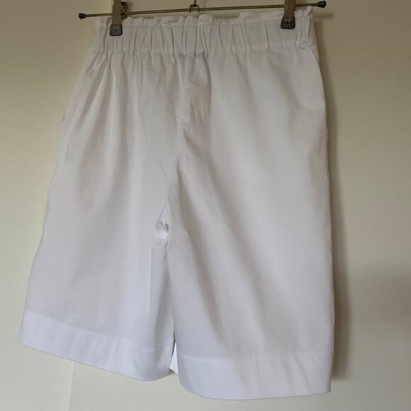 Bermuda blanc avec taille élastique à l'arrière - Picture 2 of 3